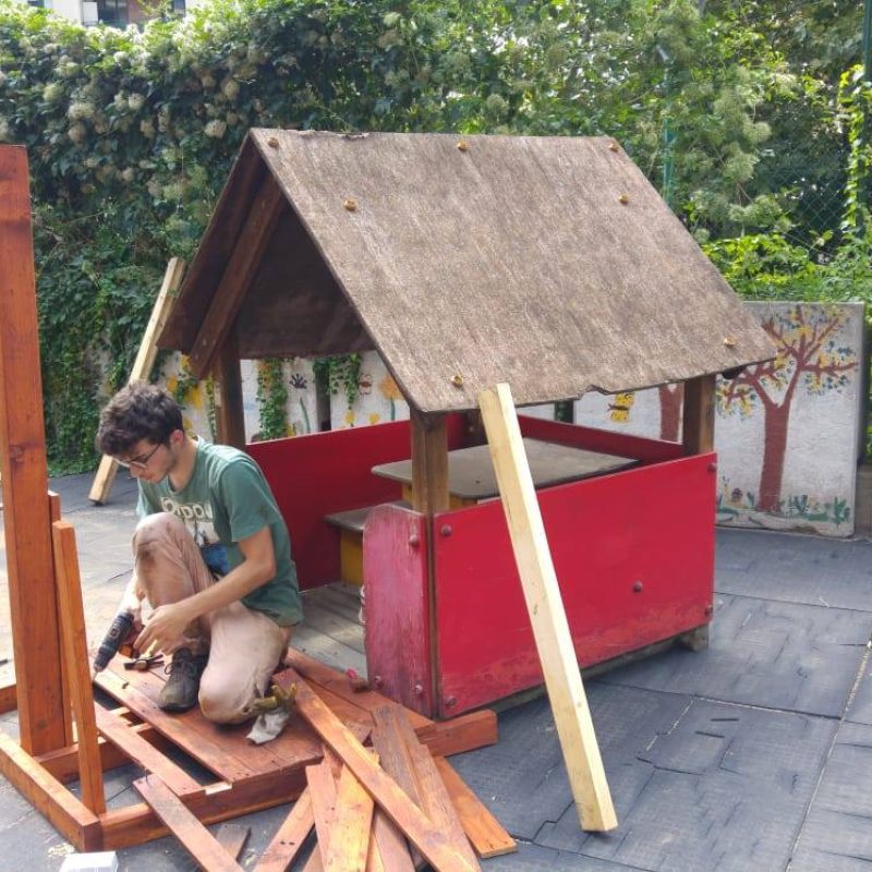 43661826_697836733912511_7895474135839539200_n (1)